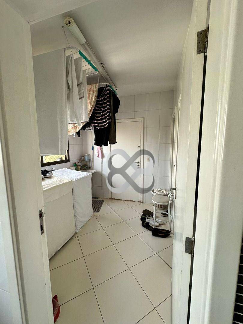 Apartamento à venda com 4 quartos, 180m² - Foto 5