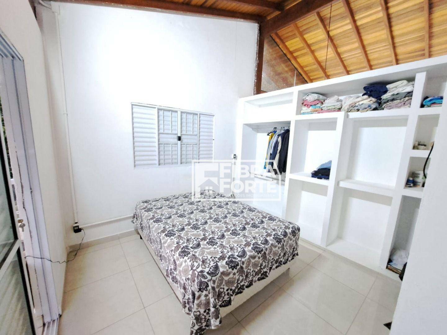 Chácara à venda com 4 quartos, 270m² - Foto 17