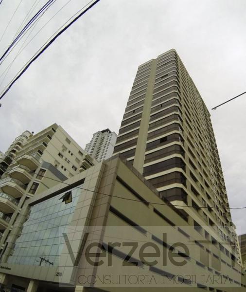 Apartamento à venda com 4 quartos, 280m² - Foto 1