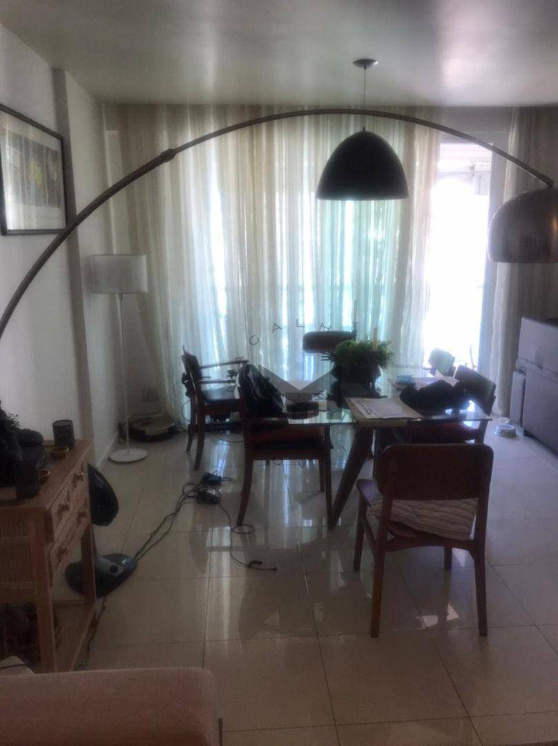 Apartamento à venda com 3 quartos, 126m² - Foto 4