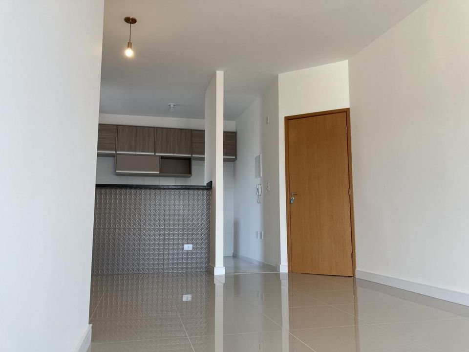 Apartamento à venda com 3 quartos, 88m² - Foto 2