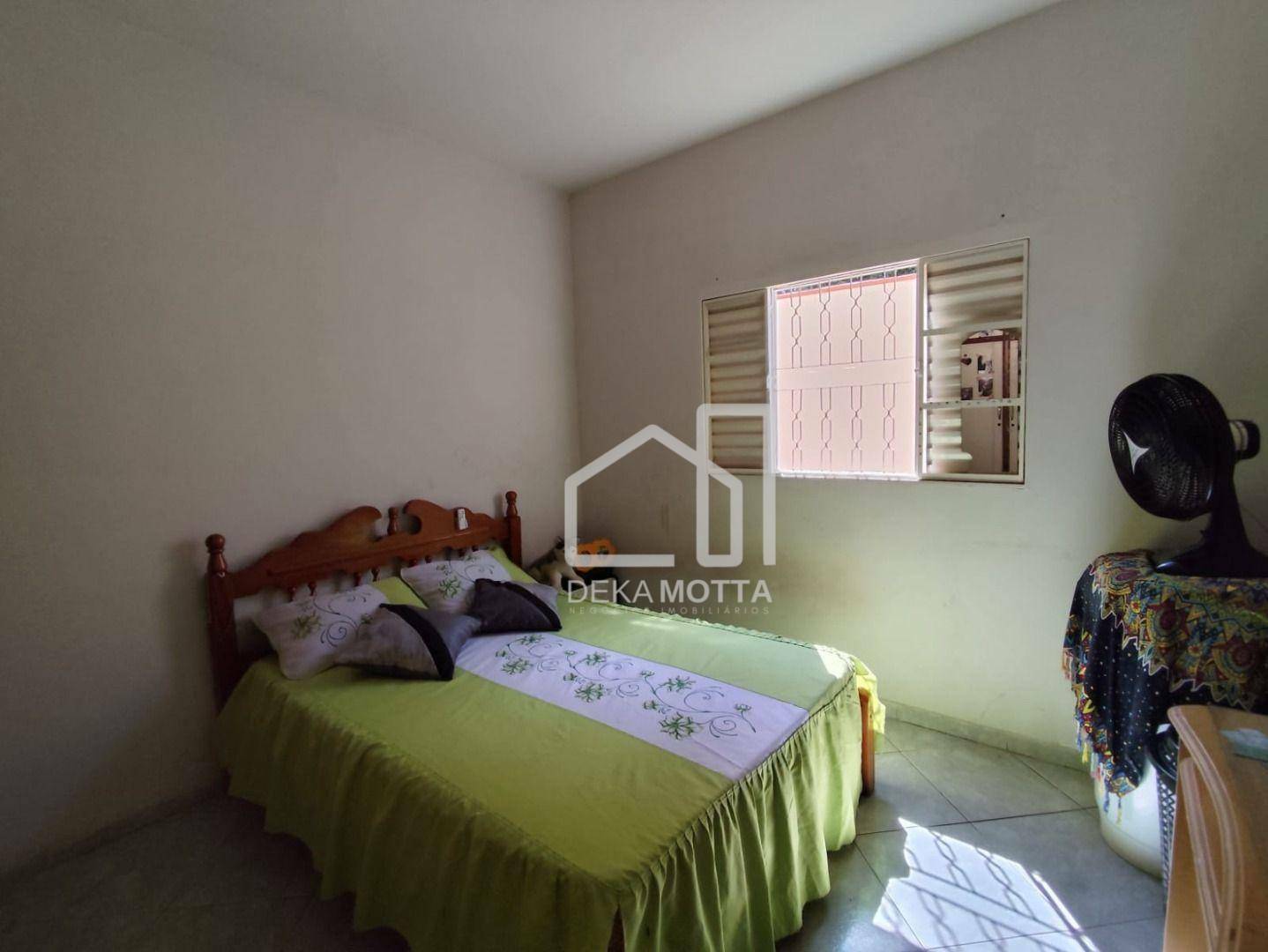 Casa à venda com 3 quartos, 160m² - Foto 4