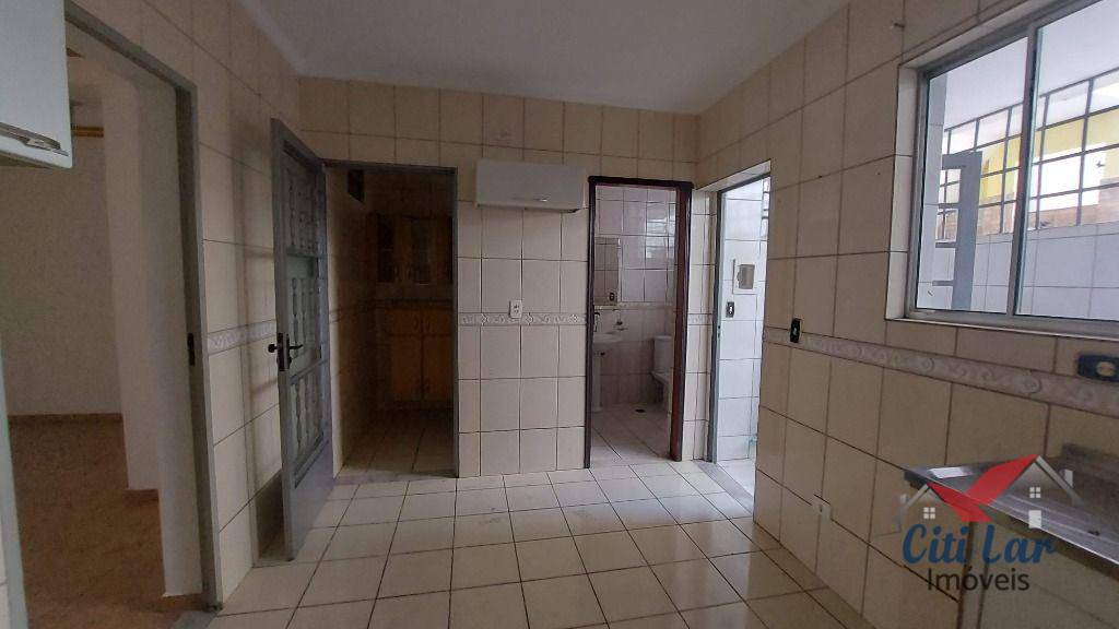 Sobrado para alugar com 4 quartos, 200m² - Foto 10