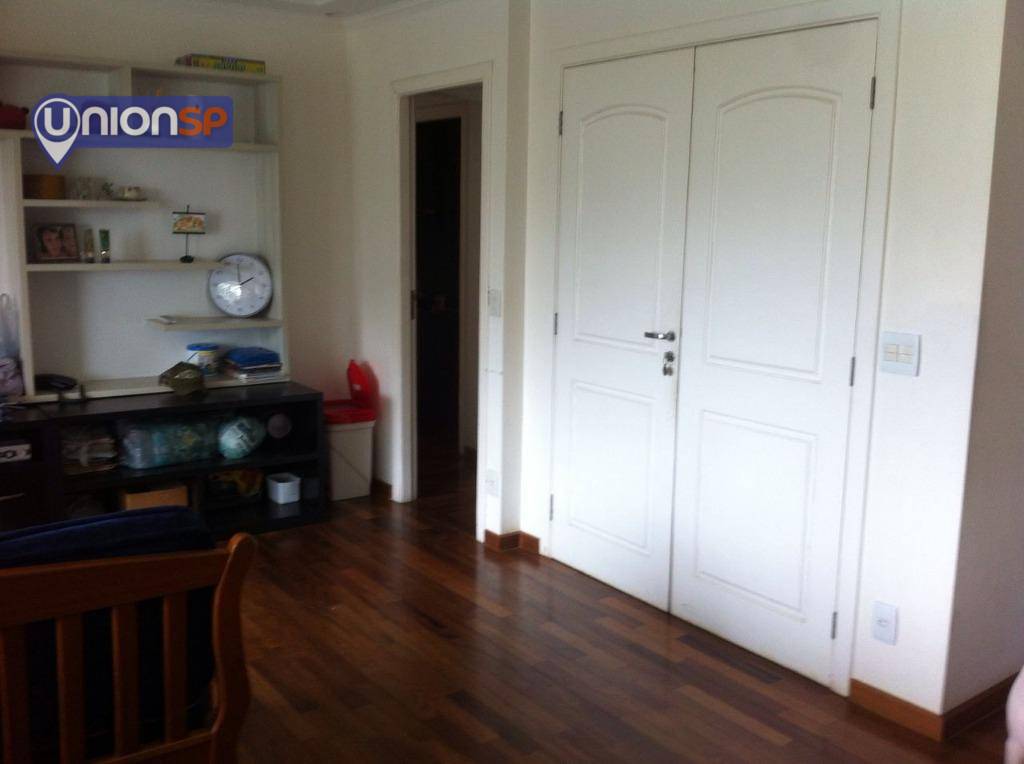 Apartamento à venda com 4 quartos, 149m² - Foto 2