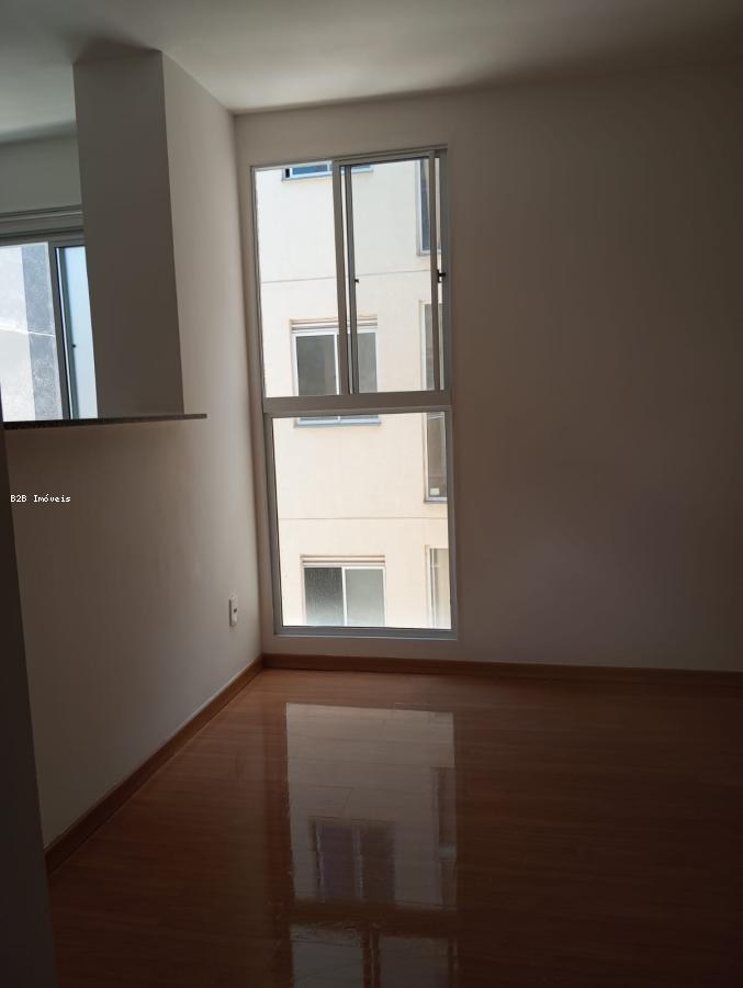 Apartamento à venda com 2 quartos, 42m² - Foto 10