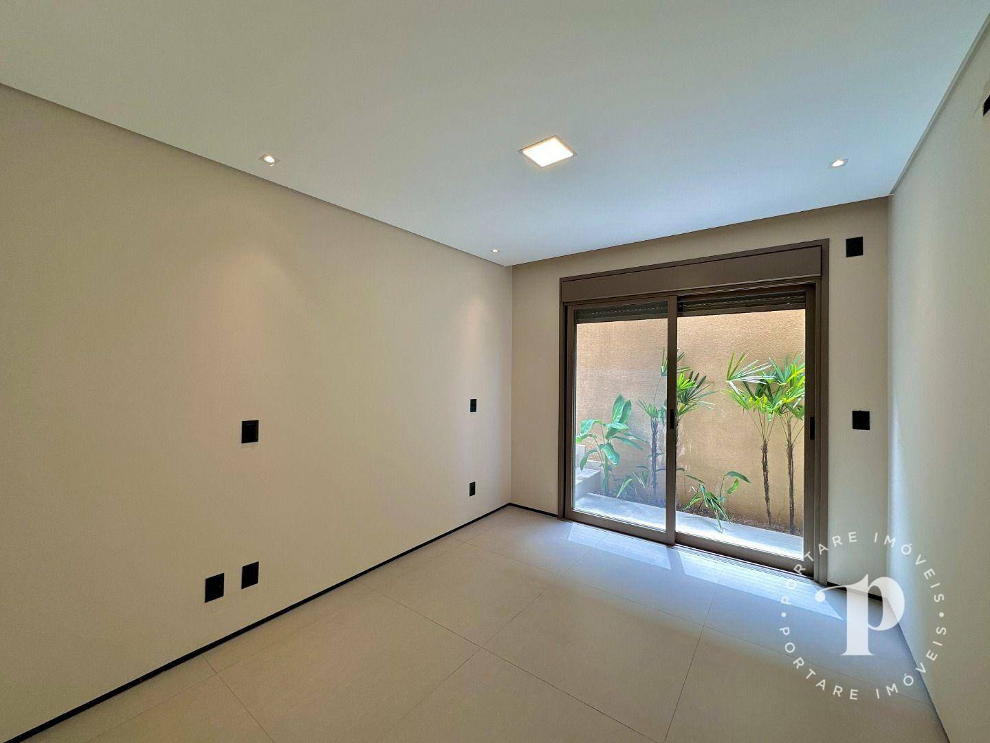 Casa de Condomínio à venda com 4 quartos, 380m² - Foto 30