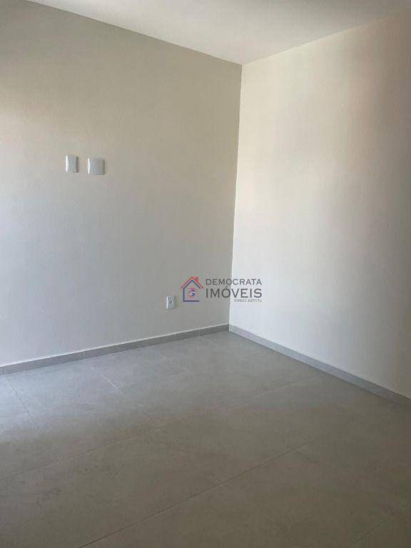 Apartamento à venda com 2 quartos, 67m² - Foto 6