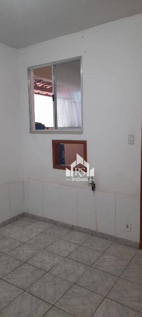 Casa à venda com 4 quartos, 220m² - Foto 13