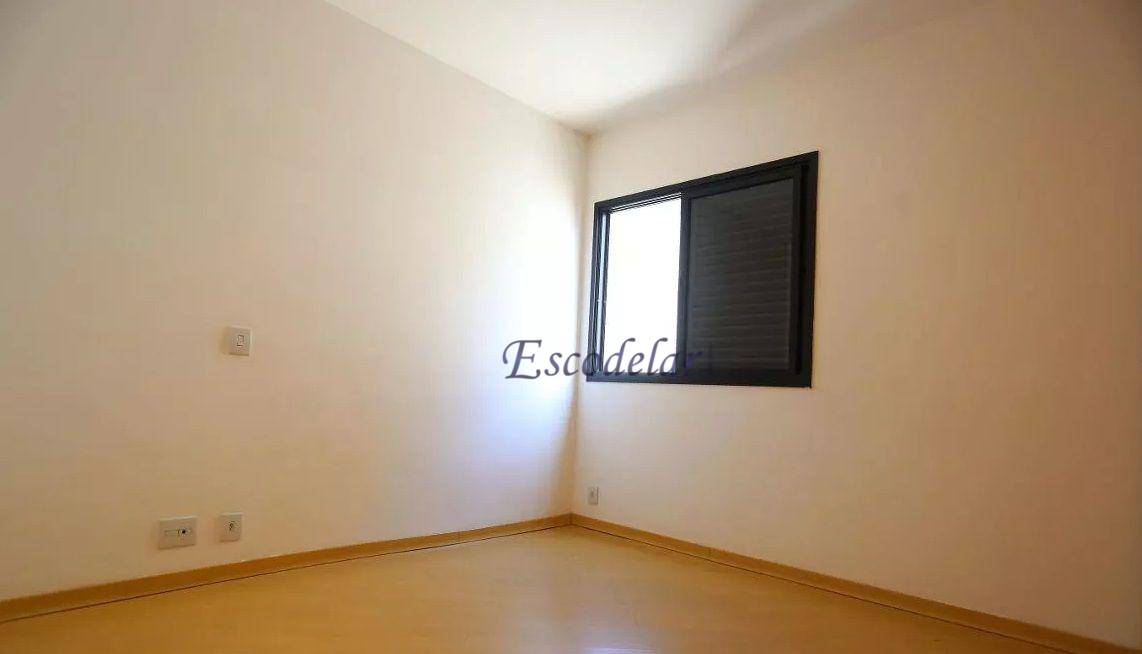 Apartamento para alugar com 2 quartos, 70m² - Foto 16