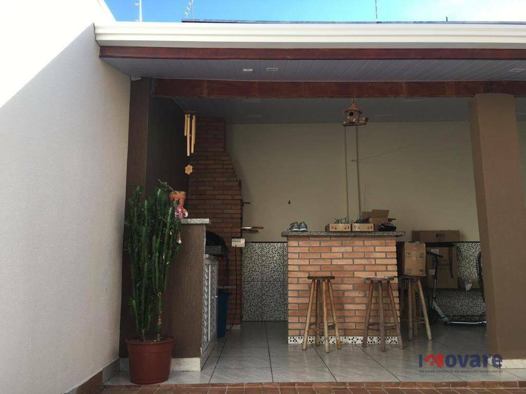 Casa à venda com 3 quartos, 160m² - Foto 9