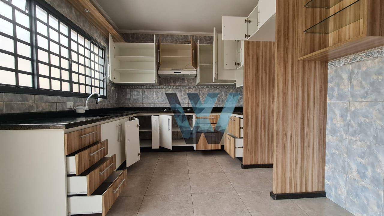 Casa à venda com 3 quartos, 150m² - Foto 23