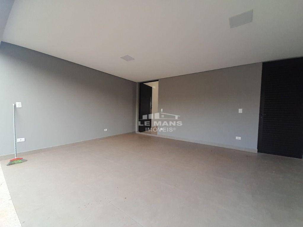 Casa de Condomínio à venda com 3 quartos, 162m² - Foto 2