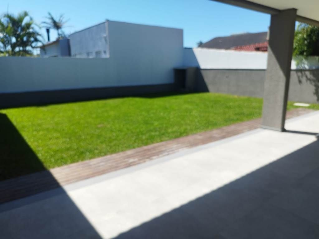 Casa à venda com 4 quartos, 220m² - Foto 7