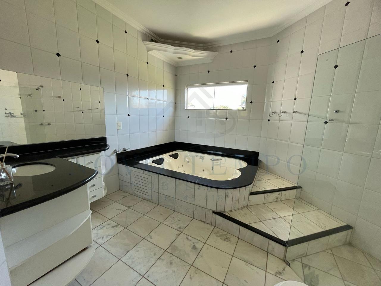 Casa à venda com 3 quartos, 337m² - Foto 21