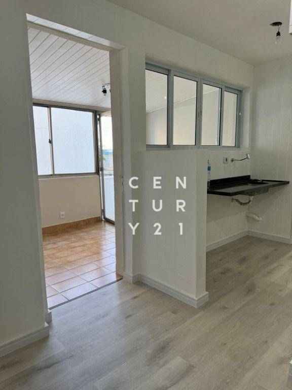 Apartamento à venda com 2 quartos, 75m² - Foto 23