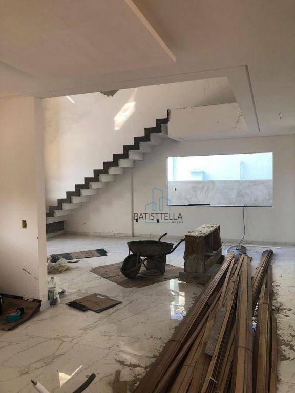 Casa à venda com 4 quartos, 235m² - Foto 17