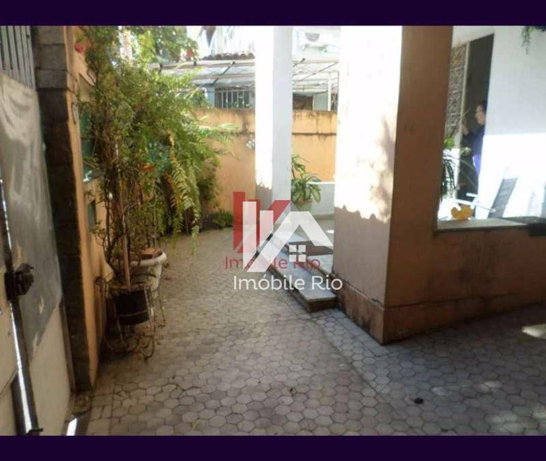 Casa à venda com 3 quartos, 145m² - Foto 3