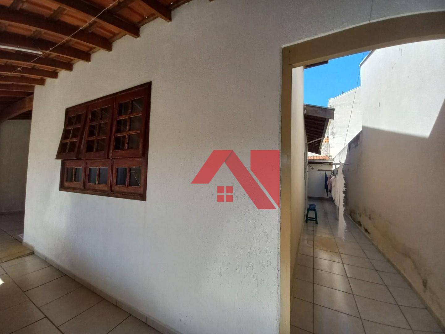 Casa à venda com 3 quartos, 160m² - Foto 4