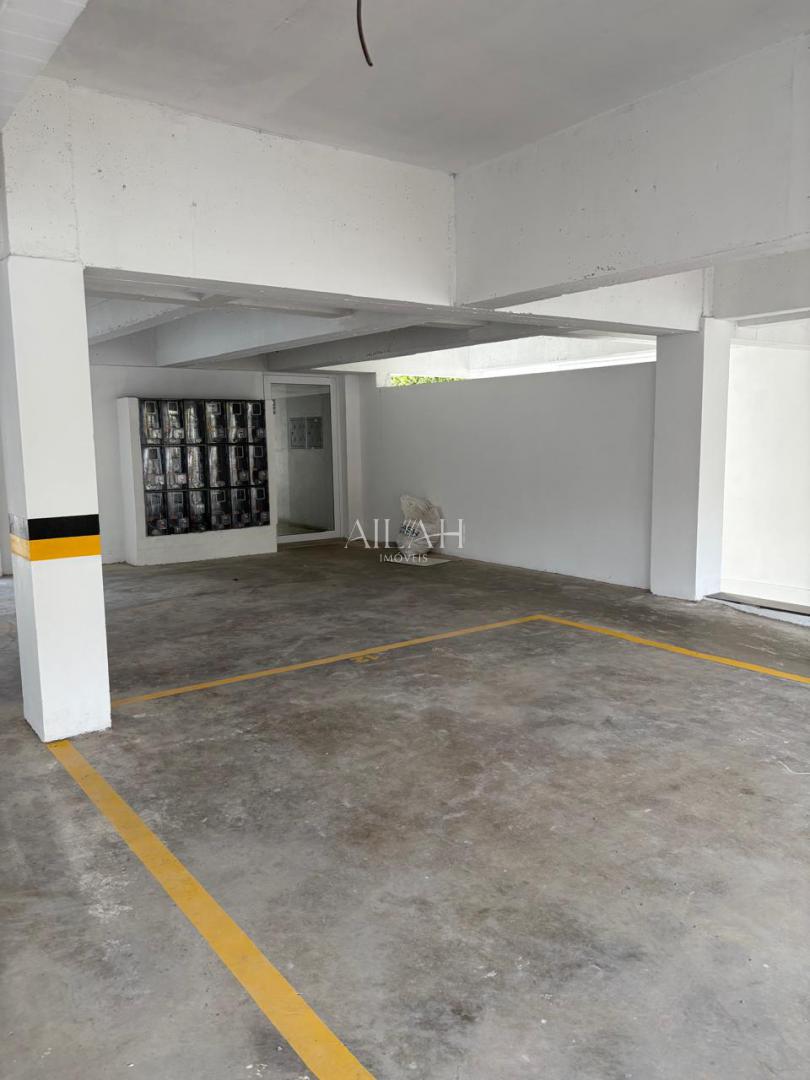 Apartamento à venda com 2 quartos, 64m² - Foto 5
