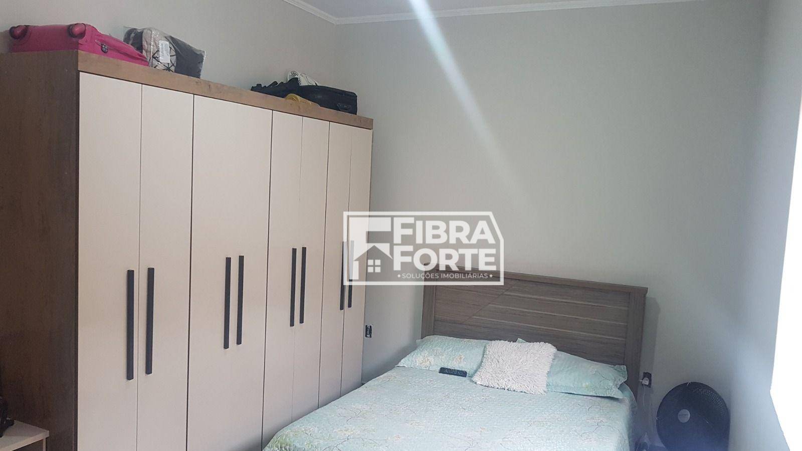 Casa à venda com 3 quartos, 200m² - Foto 13