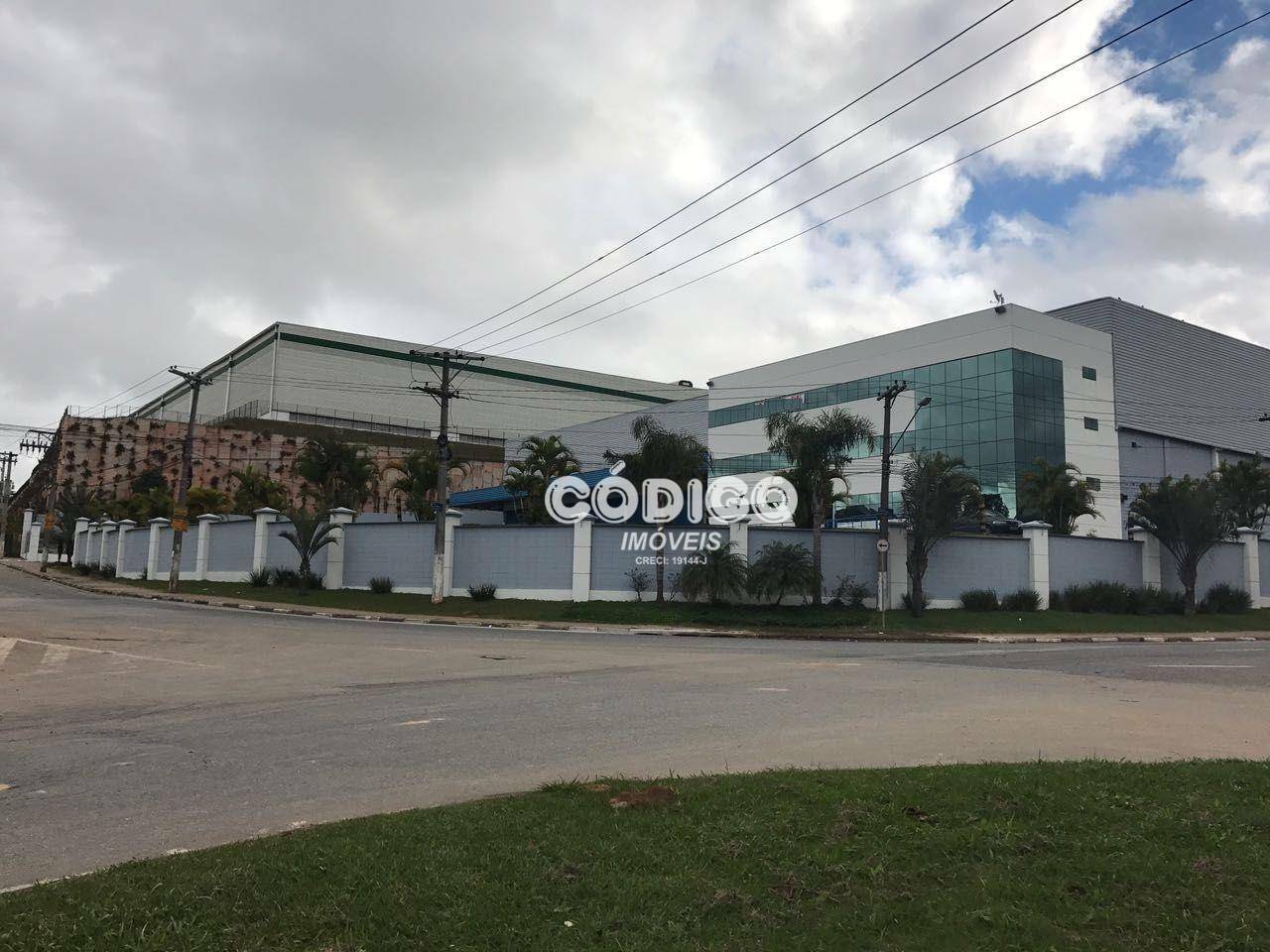 Depósito-Galpão-Armazém para alugar, 5000m² - Foto 1