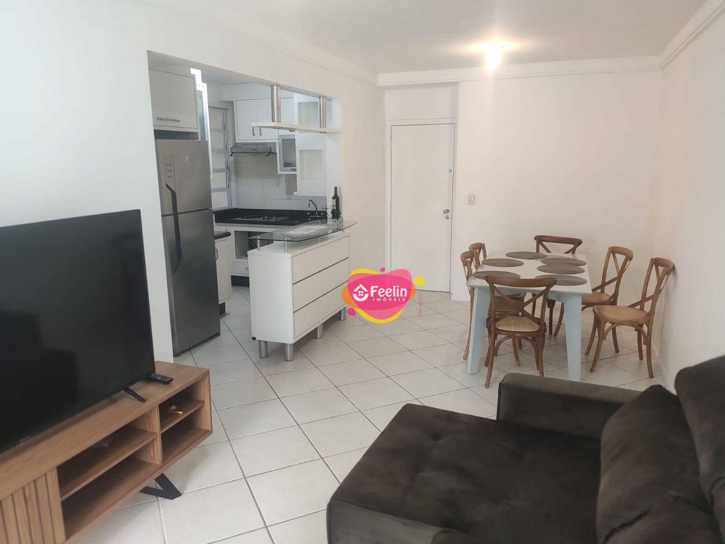 Apartamento à venda com 2 quartos, 78m² - Foto 4