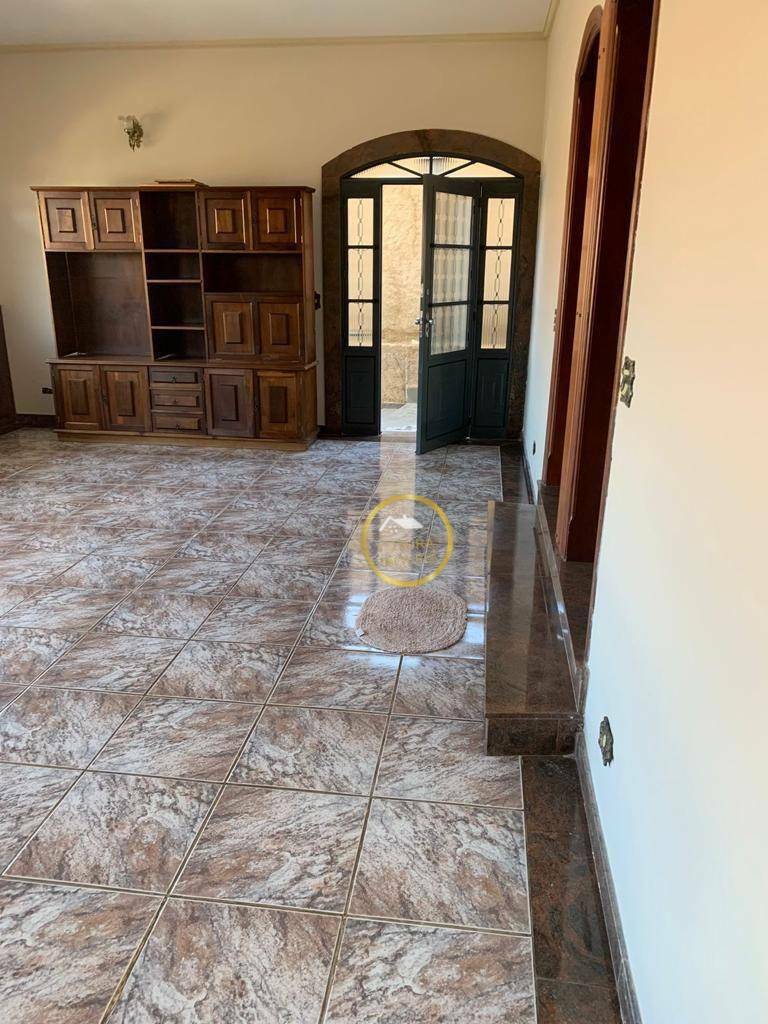 Casa à venda e aluguel com 3 quartos, 520m² - Foto 8