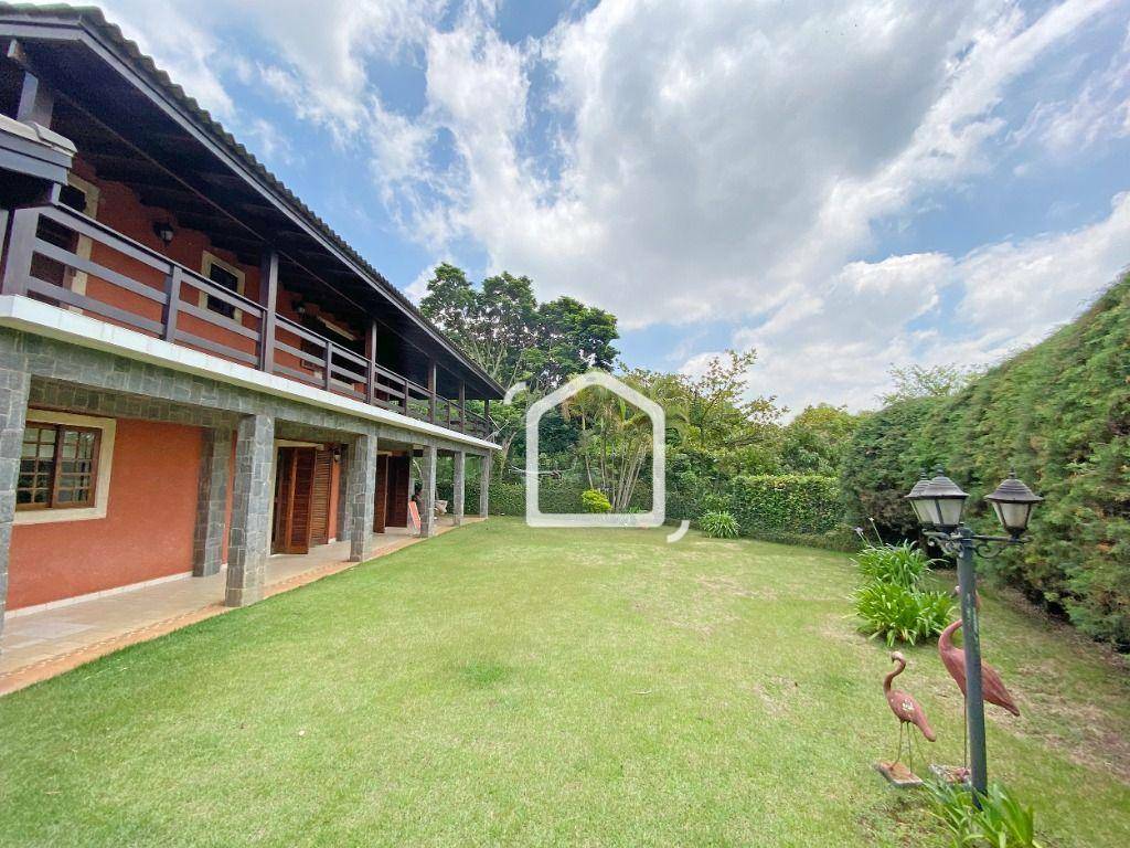 Casa de Condomínio à venda com 5 quartos, 233m² - Foto 2