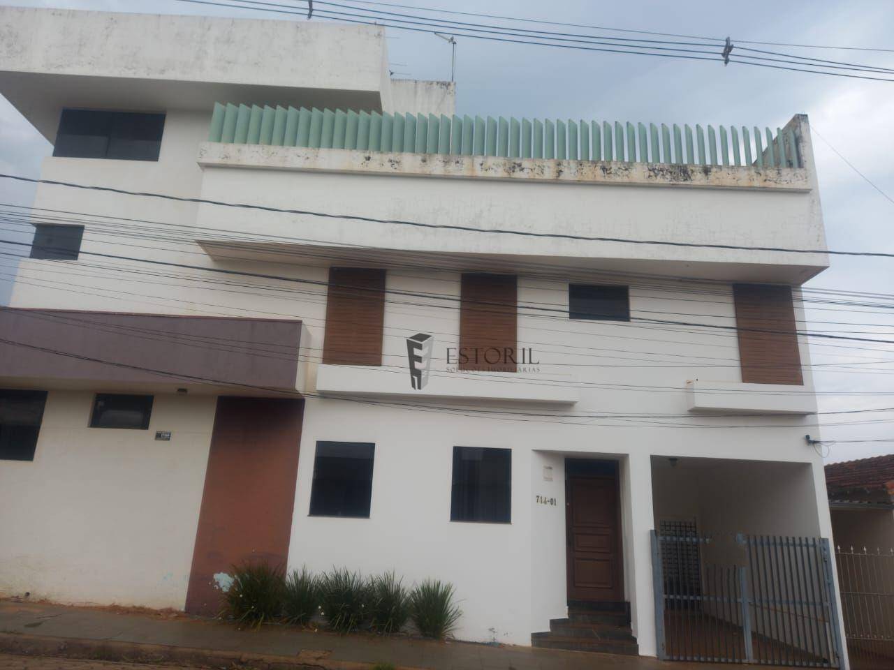 Sobrado para alugar com 3 quartos - Foto 1