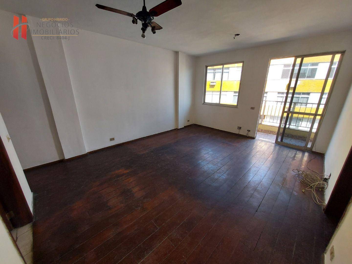 Apartamento à venda com 3 quartos, 120m² - Foto 3