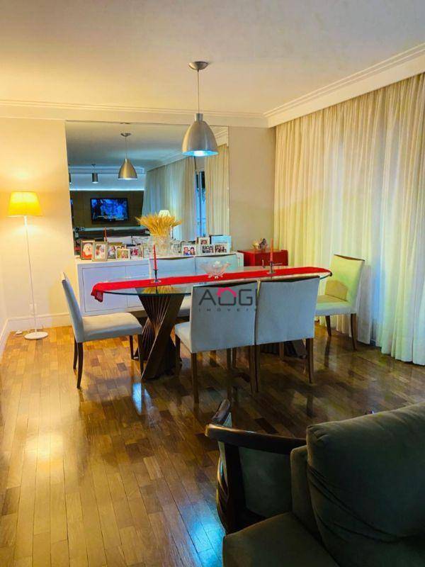 Apartamento à venda com 3 quartos, 123m² - Foto 22