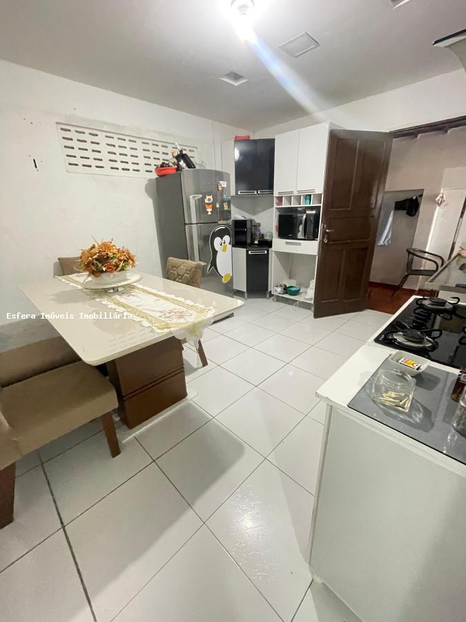 Casa à venda com 3 quartos, 216m² - Foto 5