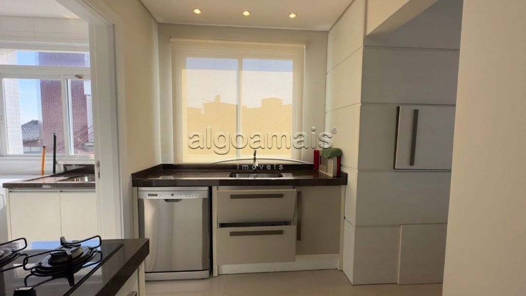 Apartamento à venda com 4 quartos, 240m² - Foto 14