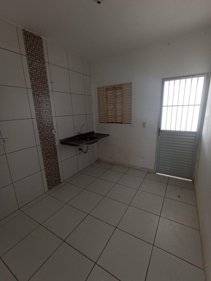 Casa para alugar com 2 quartos, 160m² - Foto 5