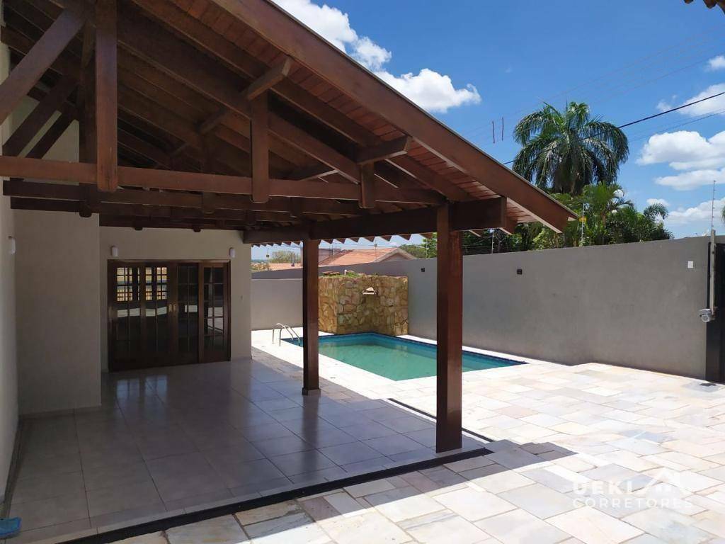 Casa à venda e aluguel com 5 quartos, 220m² - Foto 15