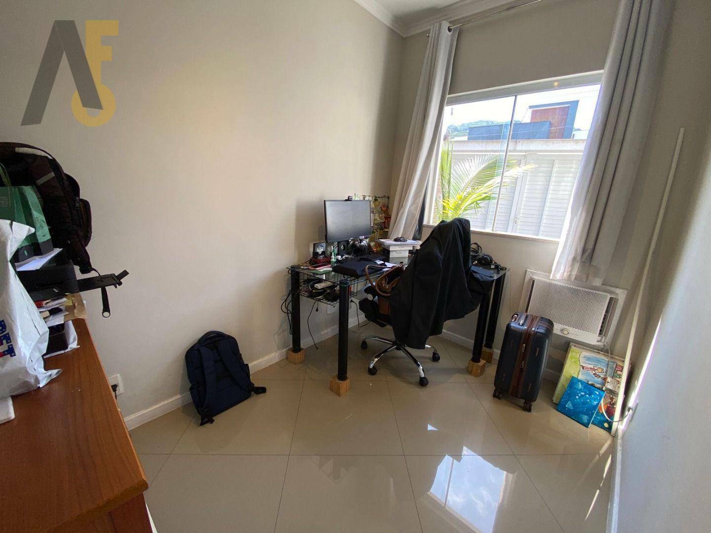 Casa de Condomínio à venda com 4 quartos, 162m² - Foto 13