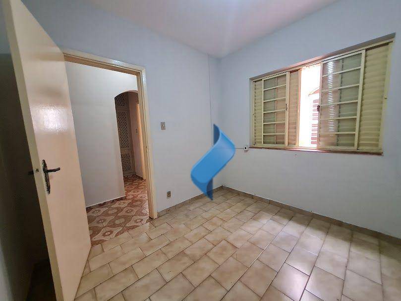 Casa à venda e aluguel com 3 quartos, 139m² - Foto 24