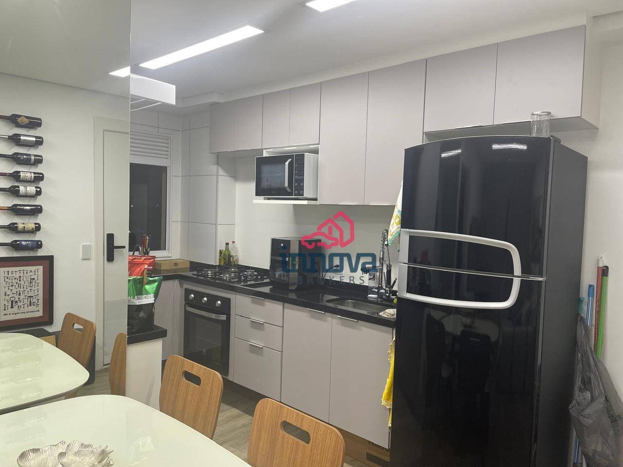 Apartamento à venda com 2 quartos, 38m² - Foto 2