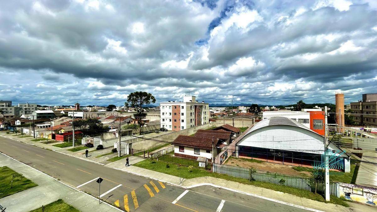 Apartamento para alugar com 2 quartos, 62m² - Foto 4