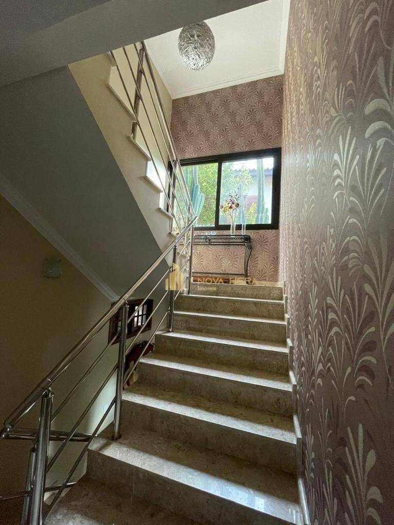 Sobrado à venda com 4 quartos, 354m² - Foto 17