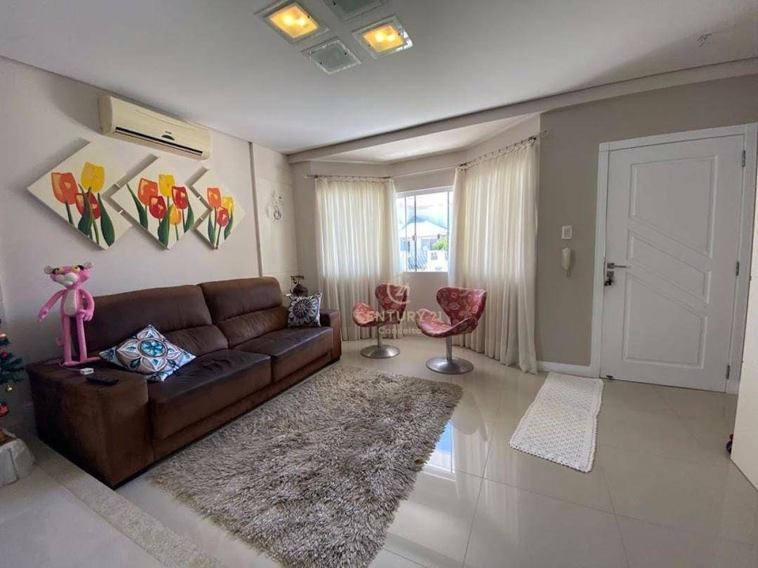 Sobrado à venda com 4 quartos, 226m² - Foto 2