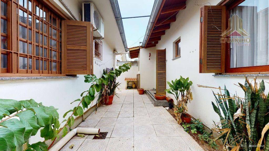 Casa à venda com 4 quartos, 164m² - Foto 17