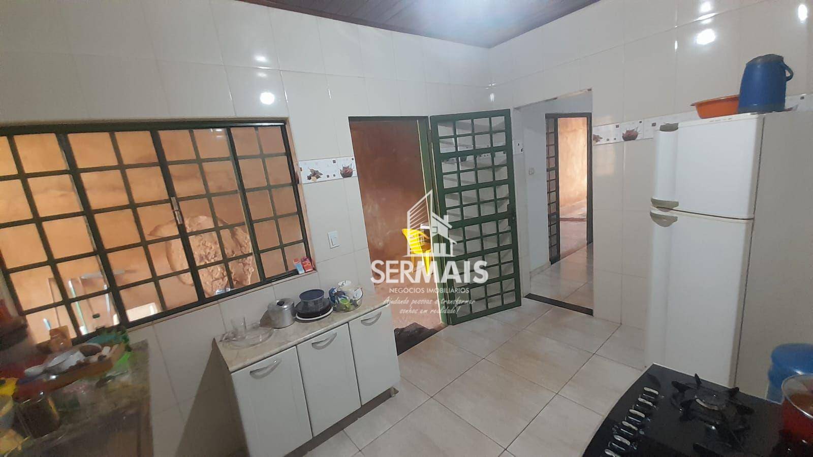 Casa para alugar com 3 quartos, 250m² - Foto 19