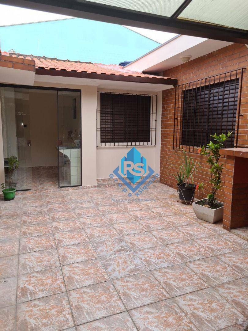 Casa à venda com 2 quartos, 161m² - Foto 1