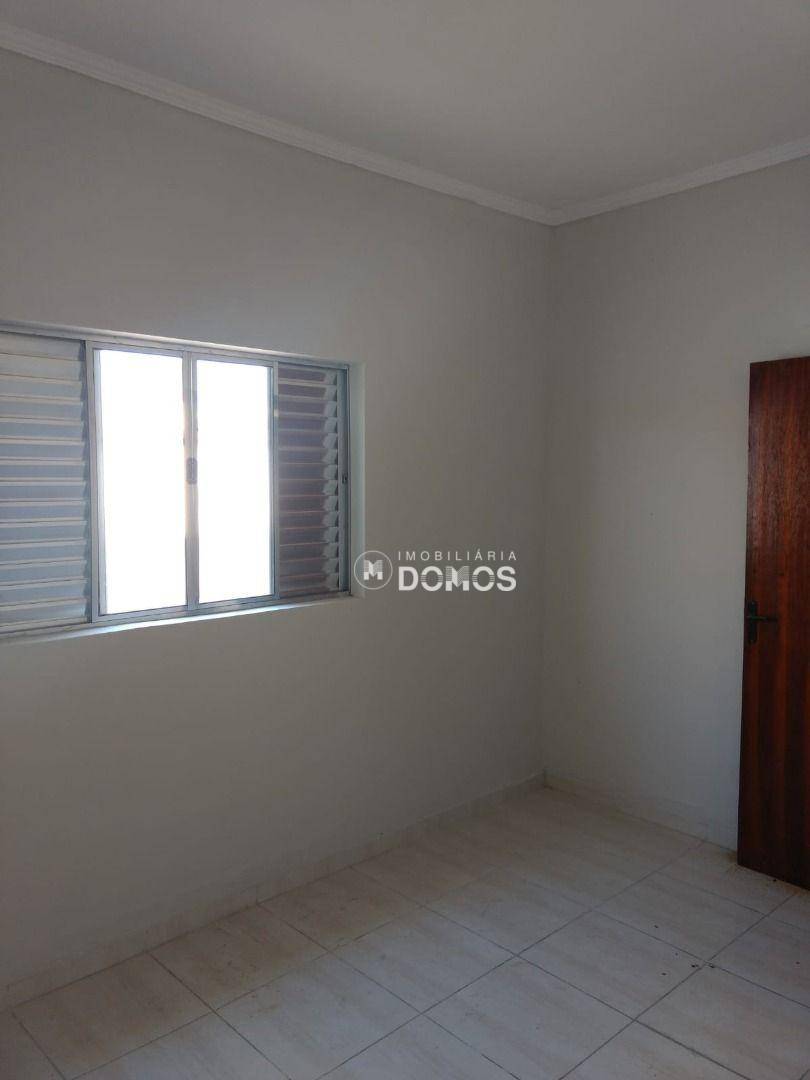 Casa à venda com 2 quartos, 68m² - Foto 18