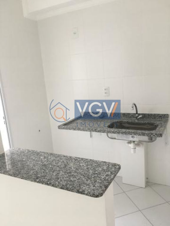 Apartamento para alugar com 2 quartos, 45m² - Foto 4