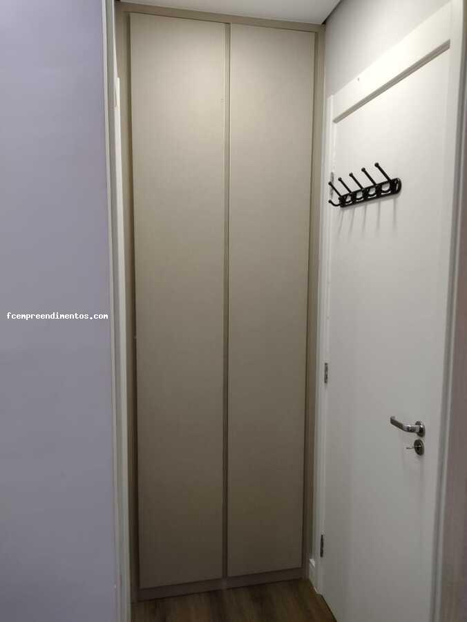 Apartamento à venda com 2 quartos, 66m² - Foto 15