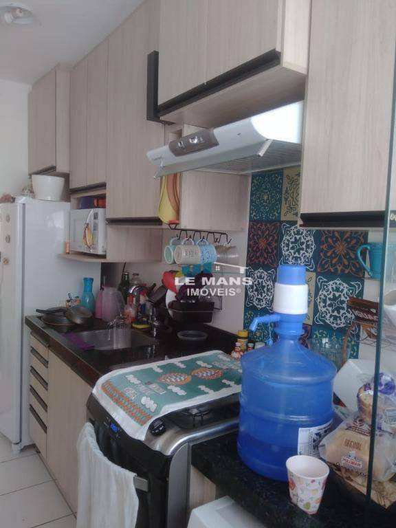 Apartamento à venda com 2 quartos, 44m² - Foto 10