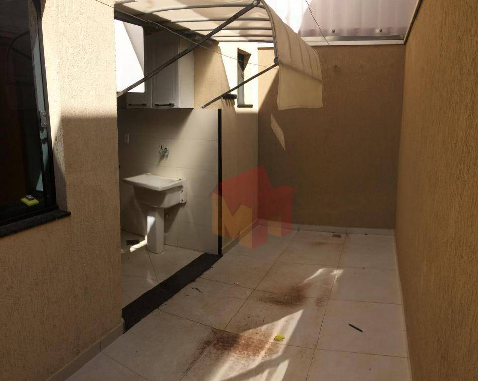 Casa à venda com 3 quartos, 120m² - Foto 15