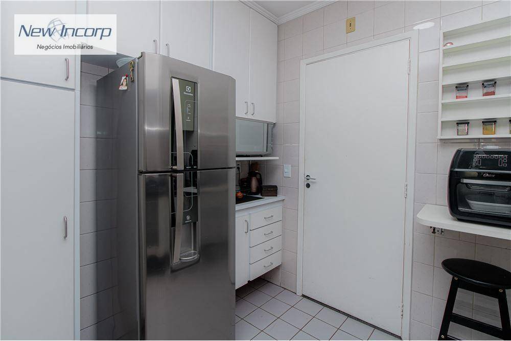 Apartamento à venda com 2 quartos, 76m² - Foto 17